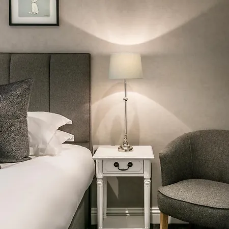 فندق The Lodge Rooms @ Carus Green كندال