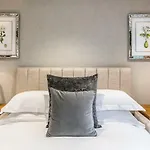 The @ Carus Hotel 3*